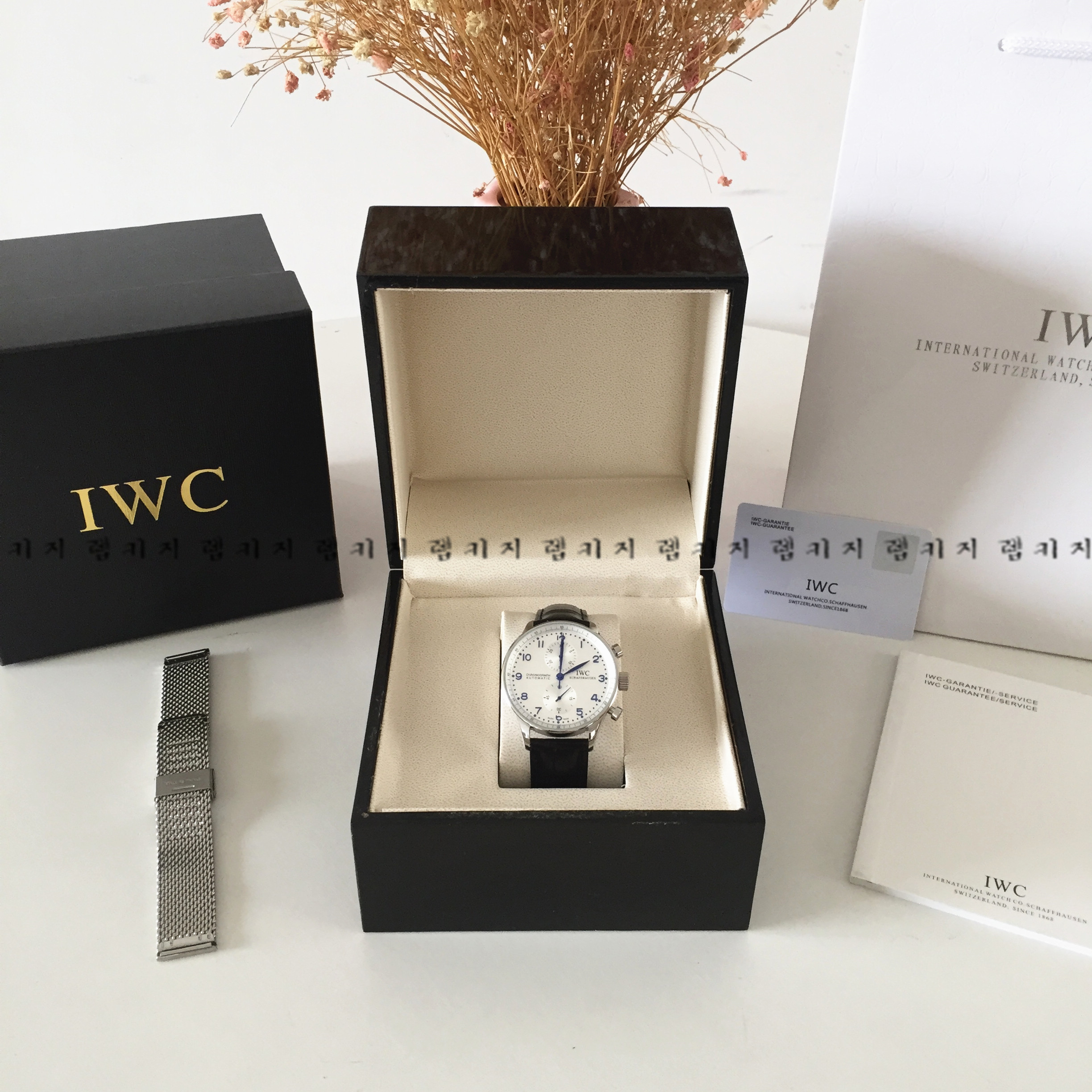 IWC 포르투기즈 화이트 가죽시계 + 메쉬스트랩